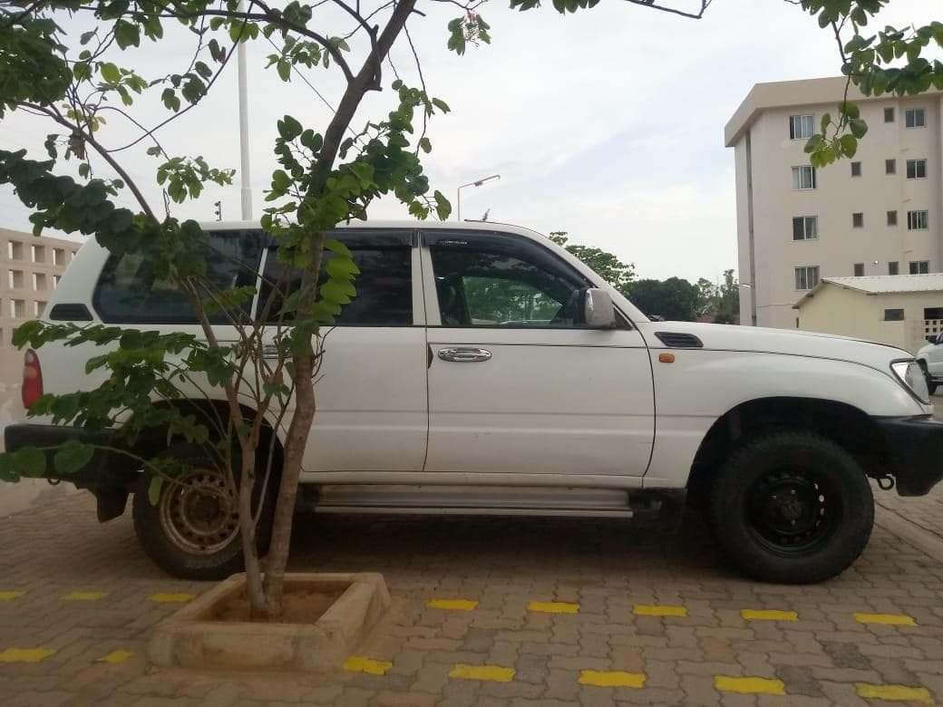 Toyota Land Cruiser · — imagem 2