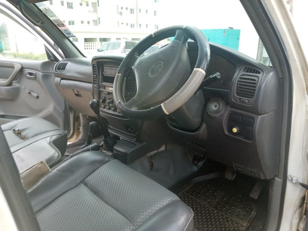 Toyota Land Cruiser · — imagem 7
