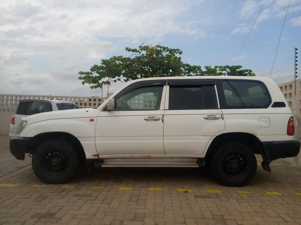Toyota Land Cruiser · — imagem 3