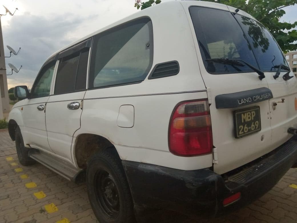 Toyota Land Cruiser · — imagem 5
