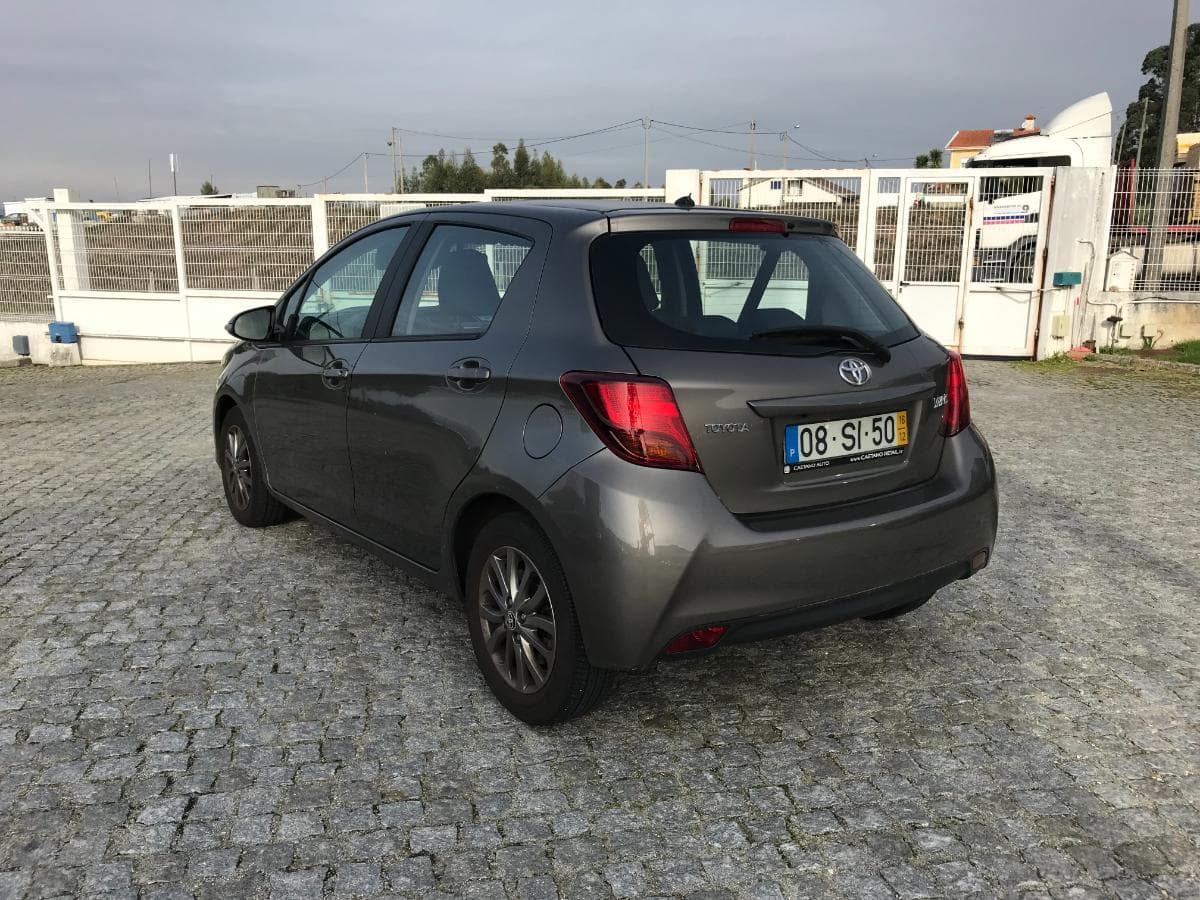 Toyota Yaris · Ano 2016 — imagen 6