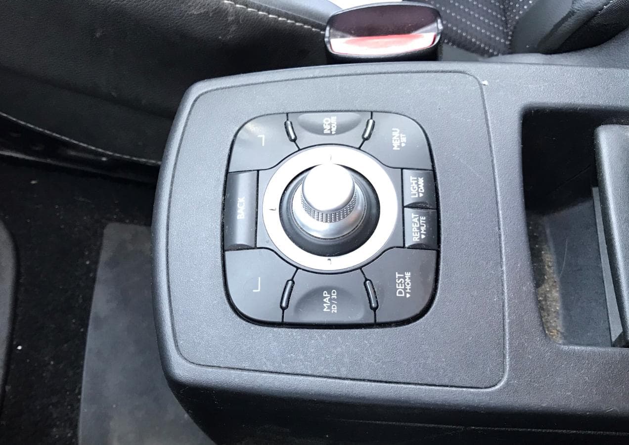 Renault Mégane Scénic · Ano 2012 — imagem 21