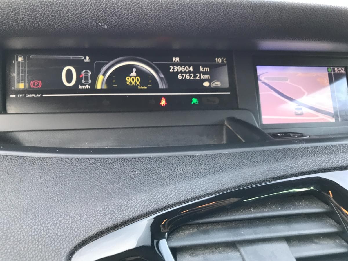 Renault Mégane Scénic · Ano 2012 — imagem 20
