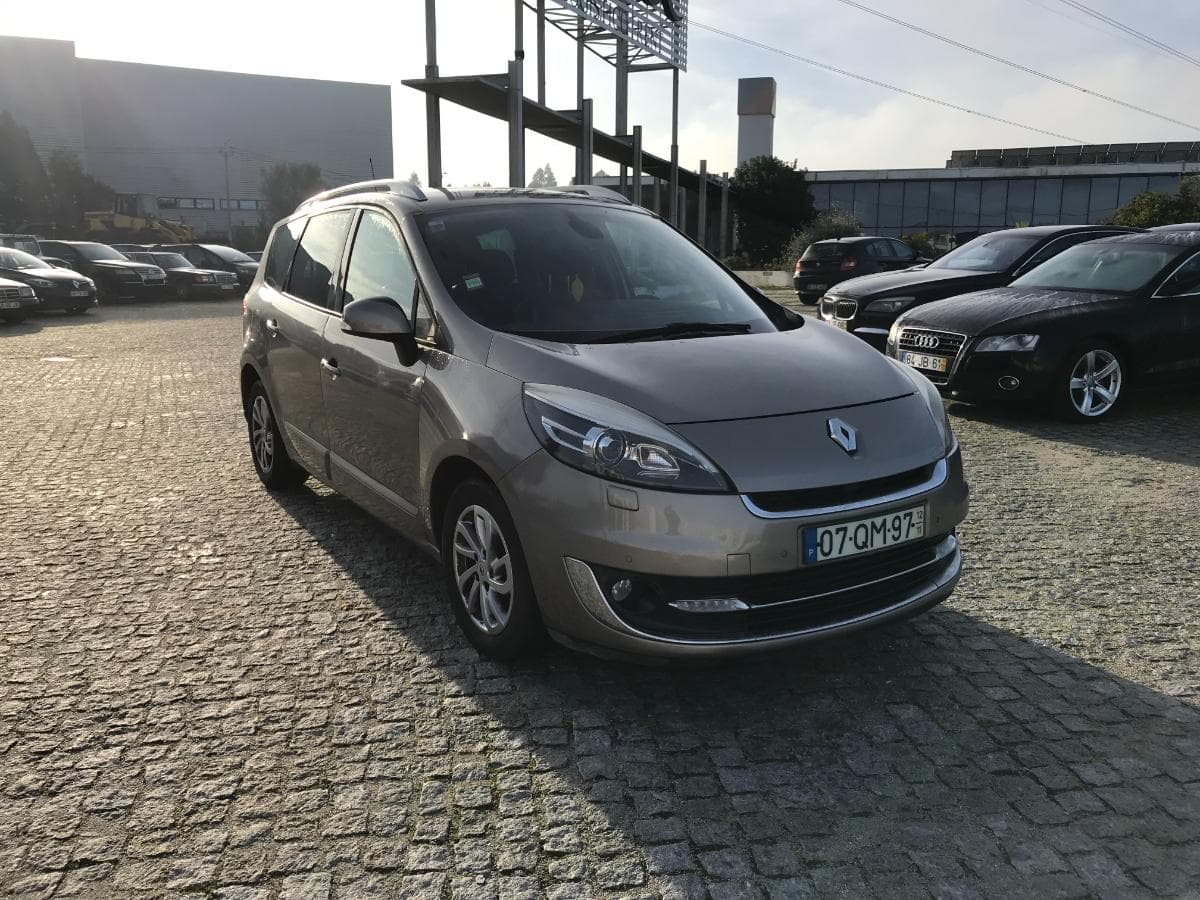 Renault Mégane Scénic · Ano 2012 — imagem 1