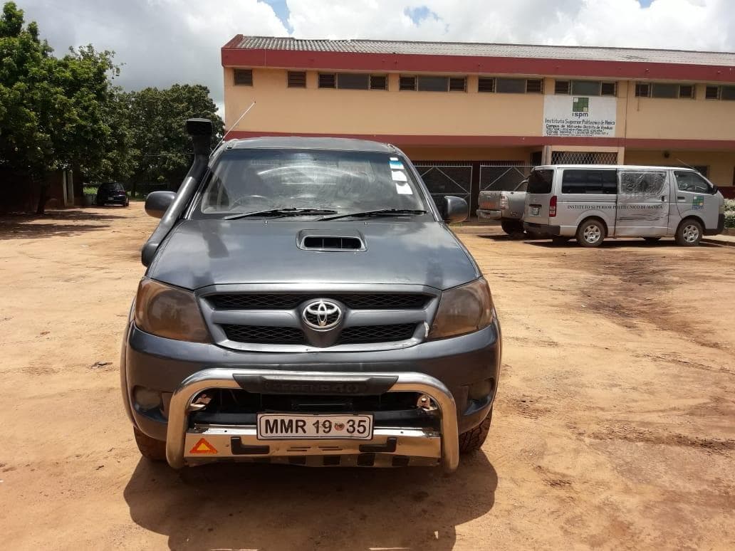 Toyota Hilux · — imagem 3