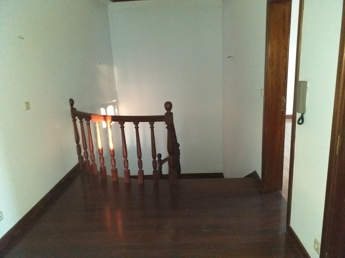 Moradia V3 com Piscina · Braga — imagem 8