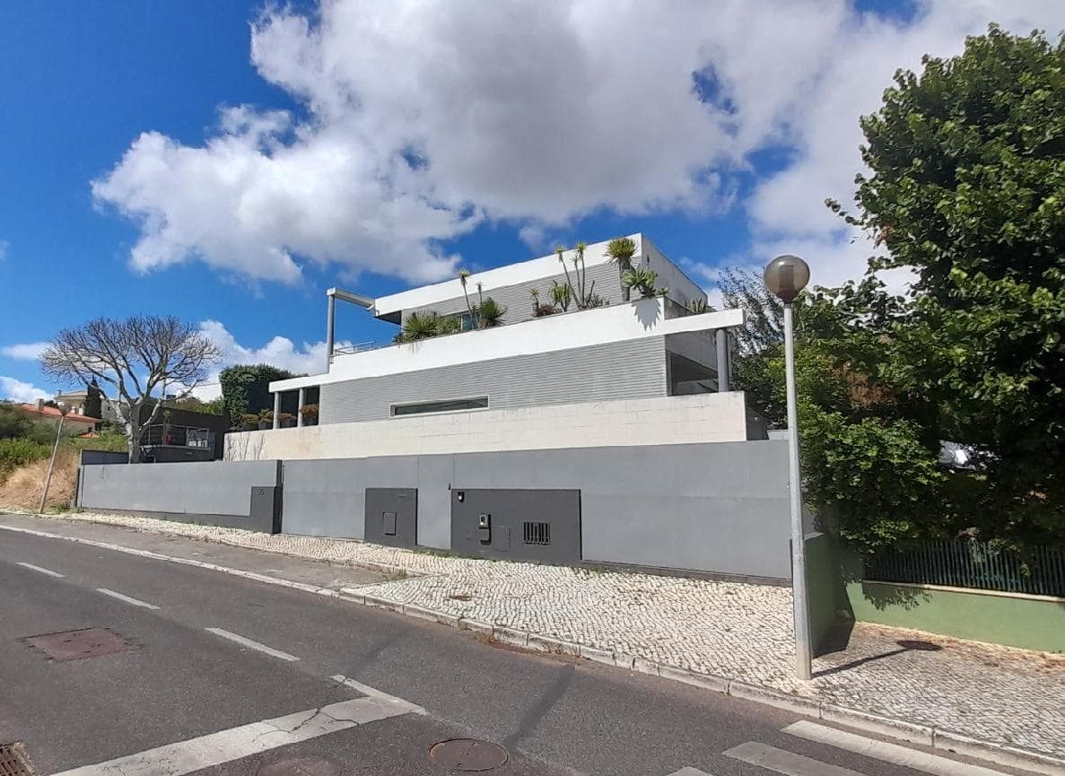 Moradia V3 com Piscina inserida na Quinta da Moura · Oeiras — imagen 6