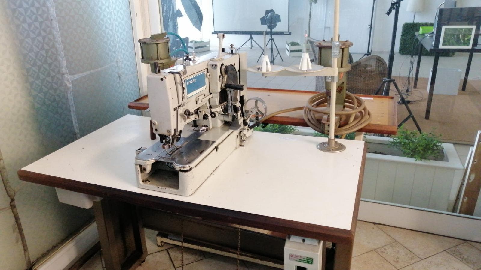 Máquina de casear Singer — image 2
