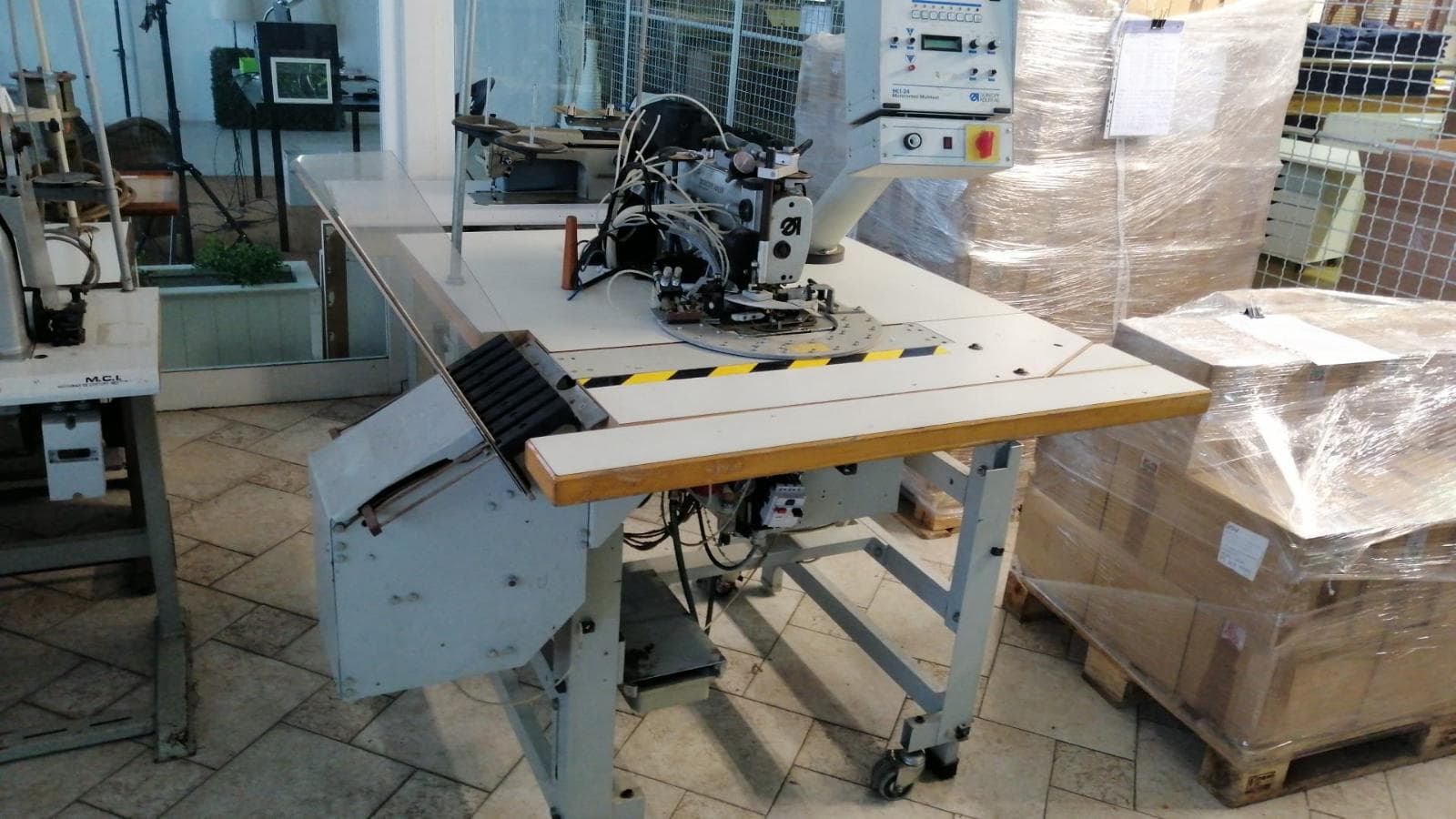Máquina de pregar bolsos Drukopp Adler — imagen 2