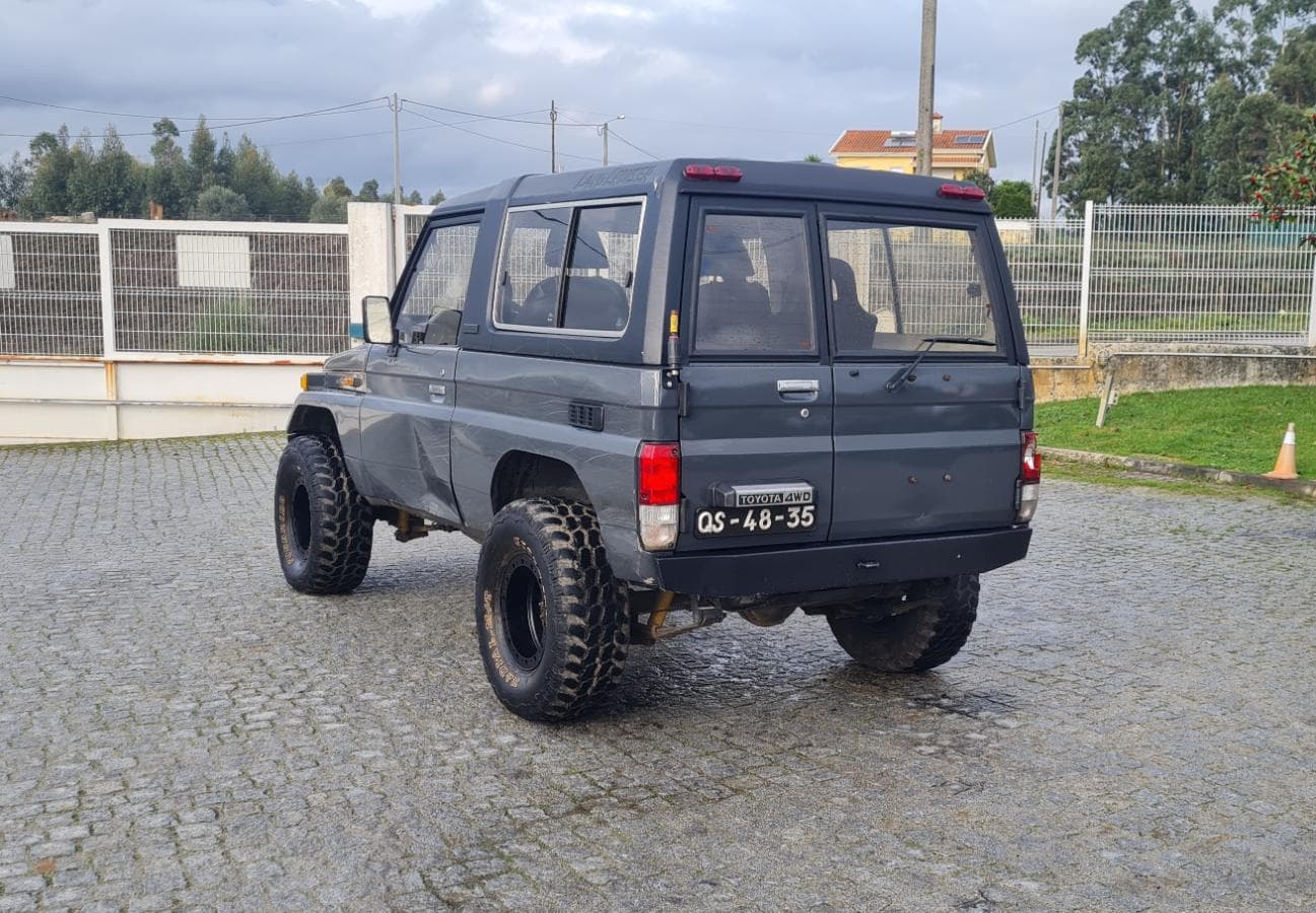 Toyota Land Cruiser · Ano 1989 — imagem 5