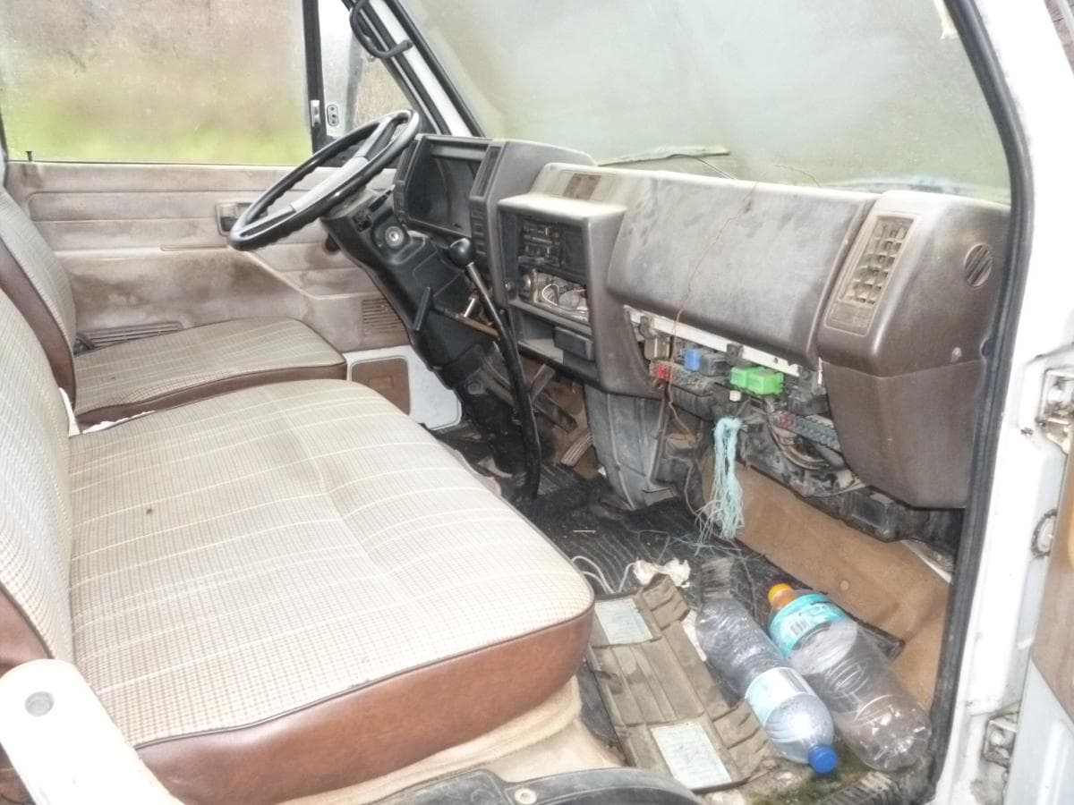 Bedford NKR + Trator NEW HOLLAND TN 55 + Reboque com cuba em inox — imagen 16