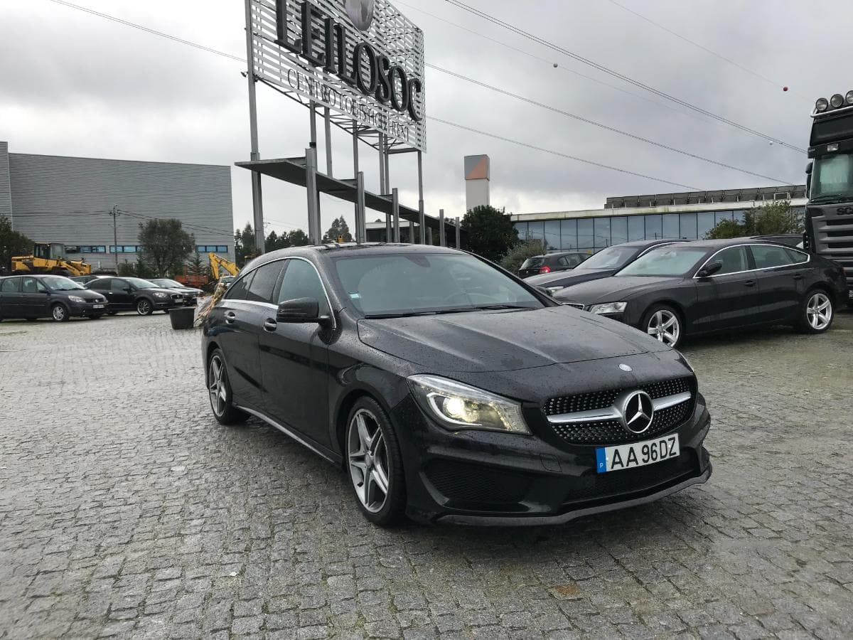 Mercedes-Benz CLA 200 CDI · Ano 2015 — image 1