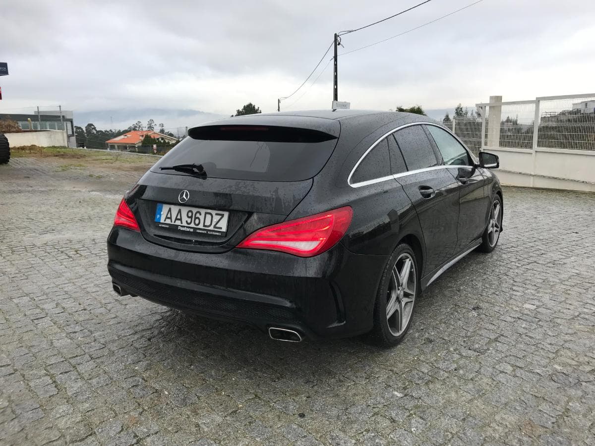 Mercedes-Benz CLA 200 CDI · Ano 2015 — image 7