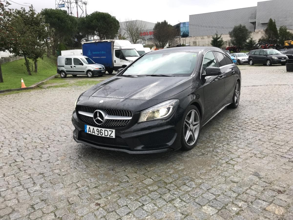 Mercedes-Benz CLA 200 CDI · Ano 2015 — image 3