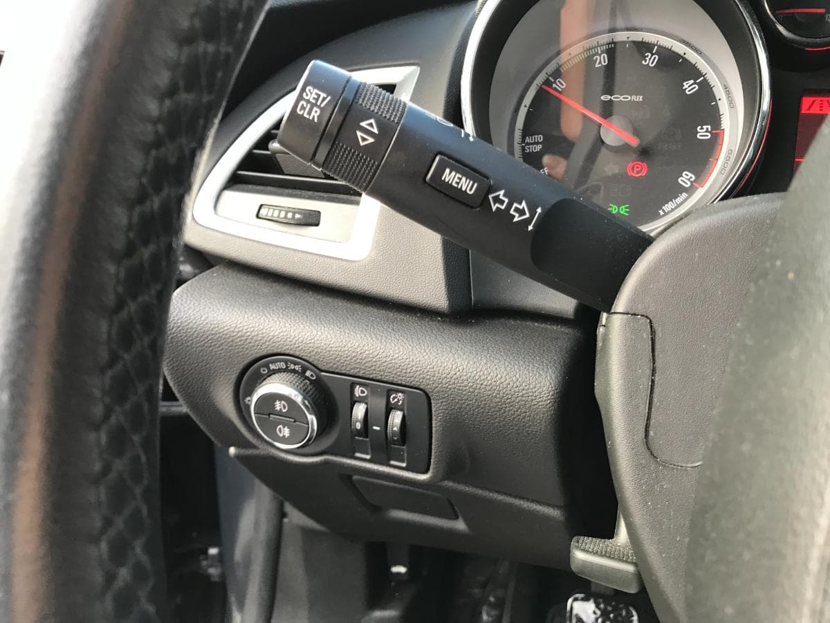 Opel Astra · Ano 2012 — imagen 17