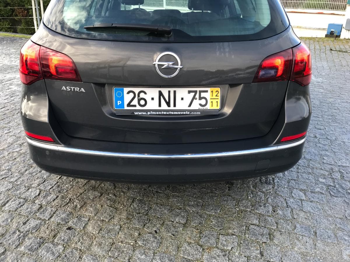 Opel Astra · Ano 2012 — imagen 7