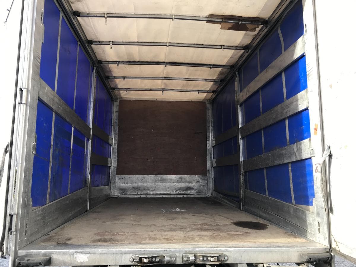 Iveco Daily · Ano 2017 — imagem 7