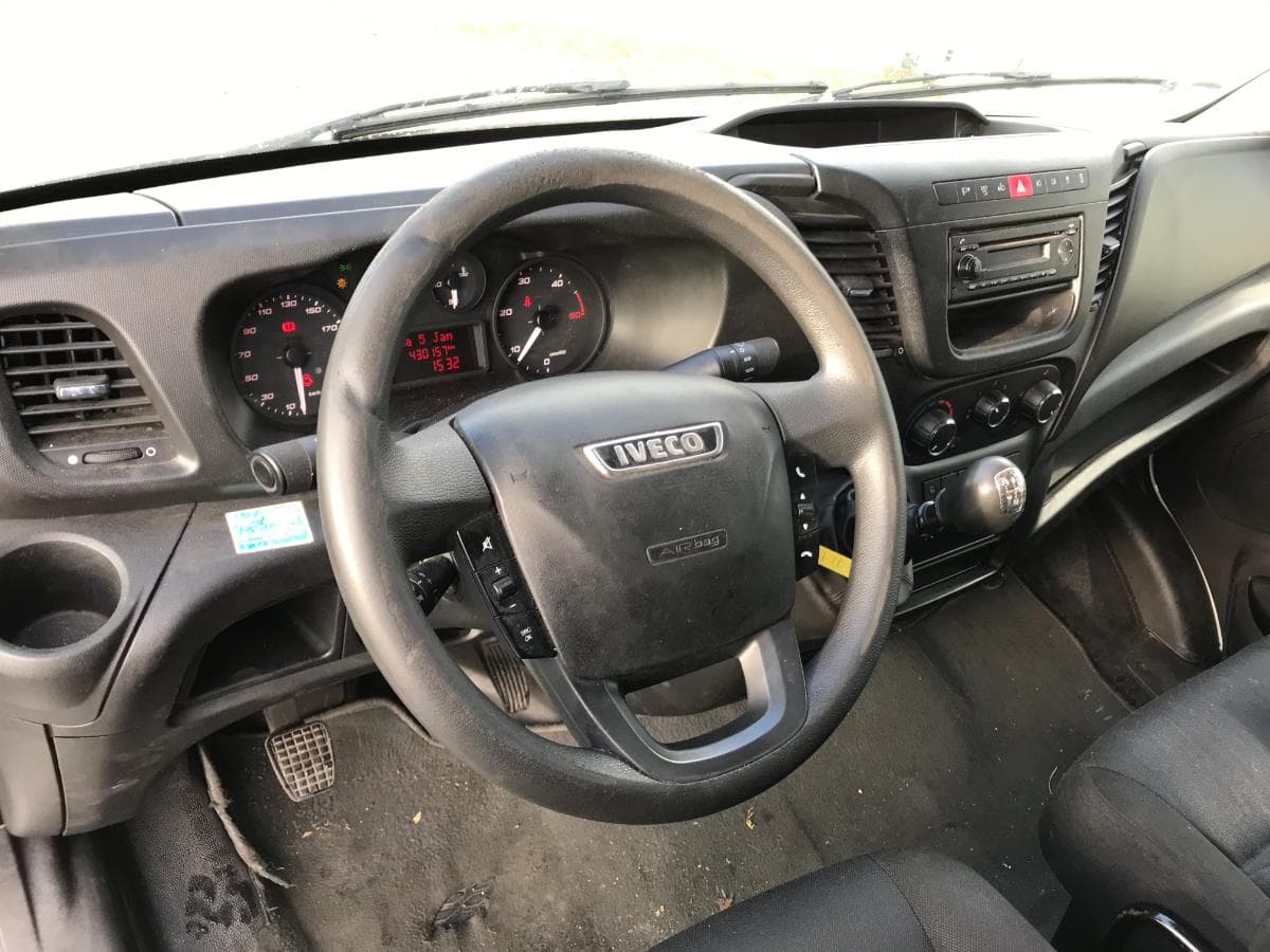 Iveco Daily · Ano 2017 — imagem 10