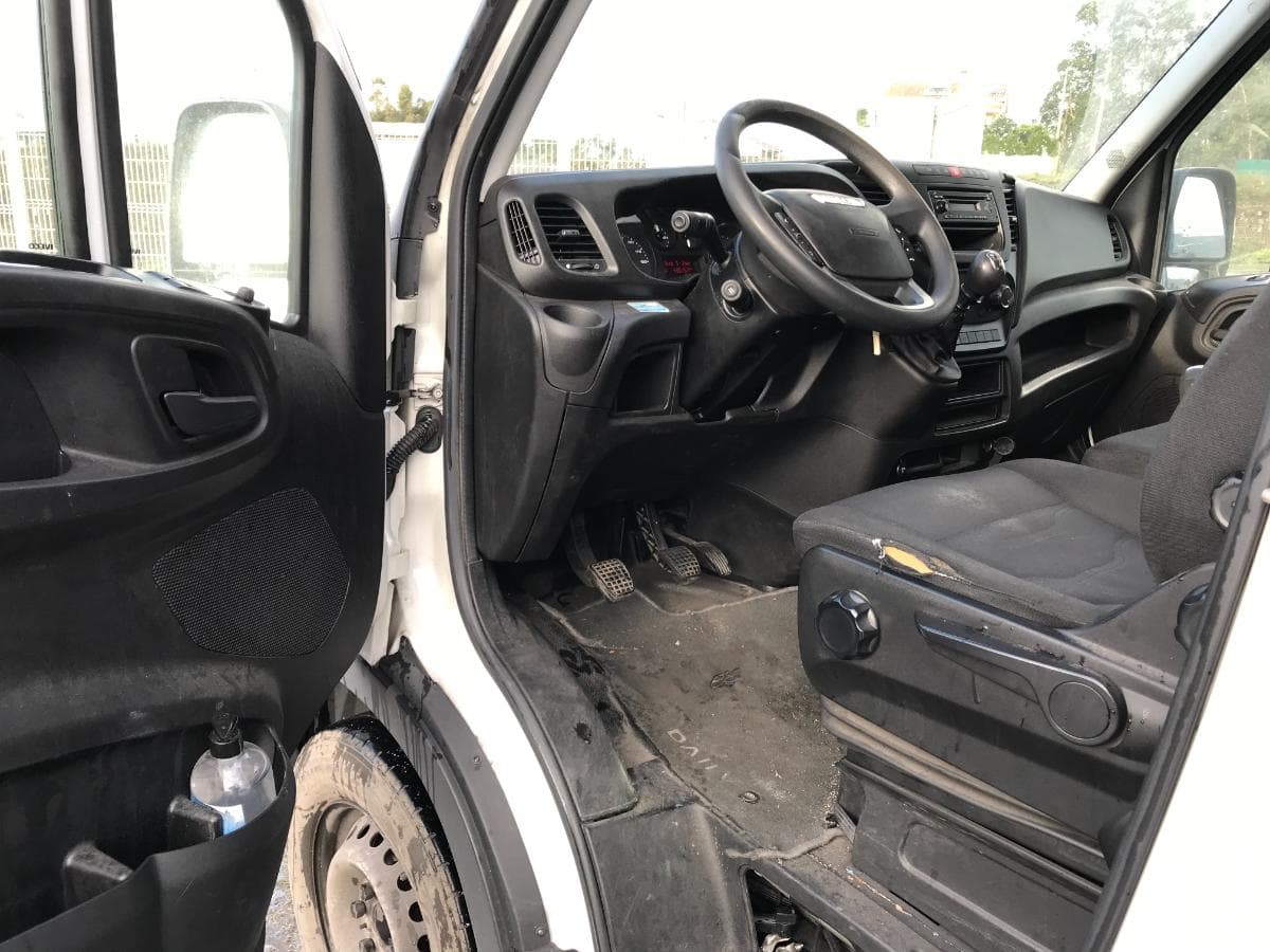 Iveco Daily · Ano 2017 — imagem 9
