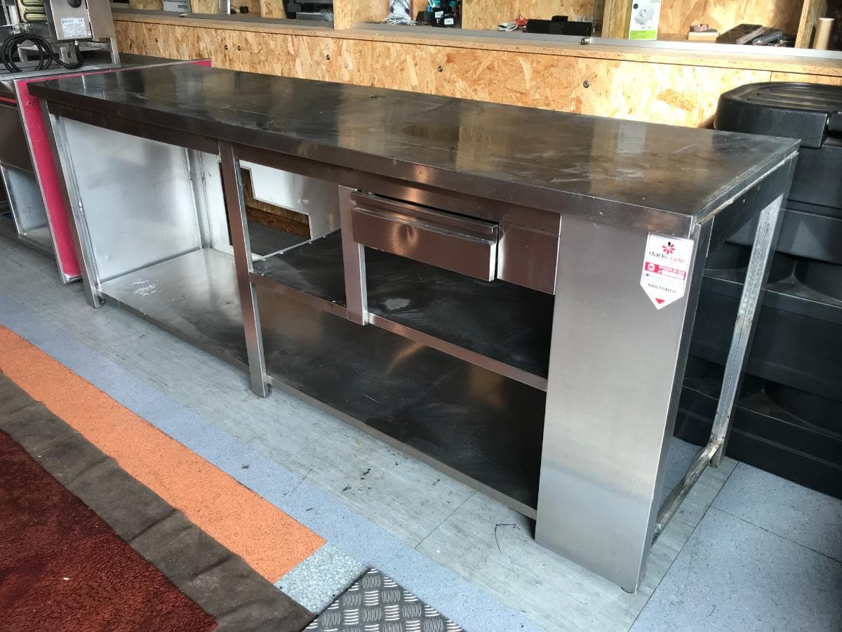 Mueble de acero inoxidable — imagen 4