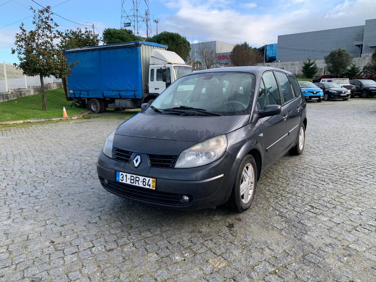 Renault Scénic 1.5 DCI · Ano 2006 — imagen 2