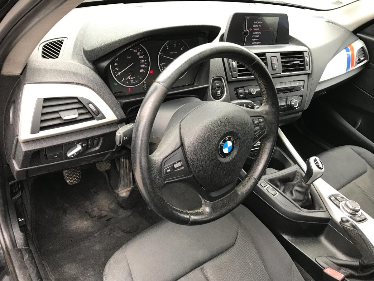 BMW 116D · Ano 2013 — imagen 10