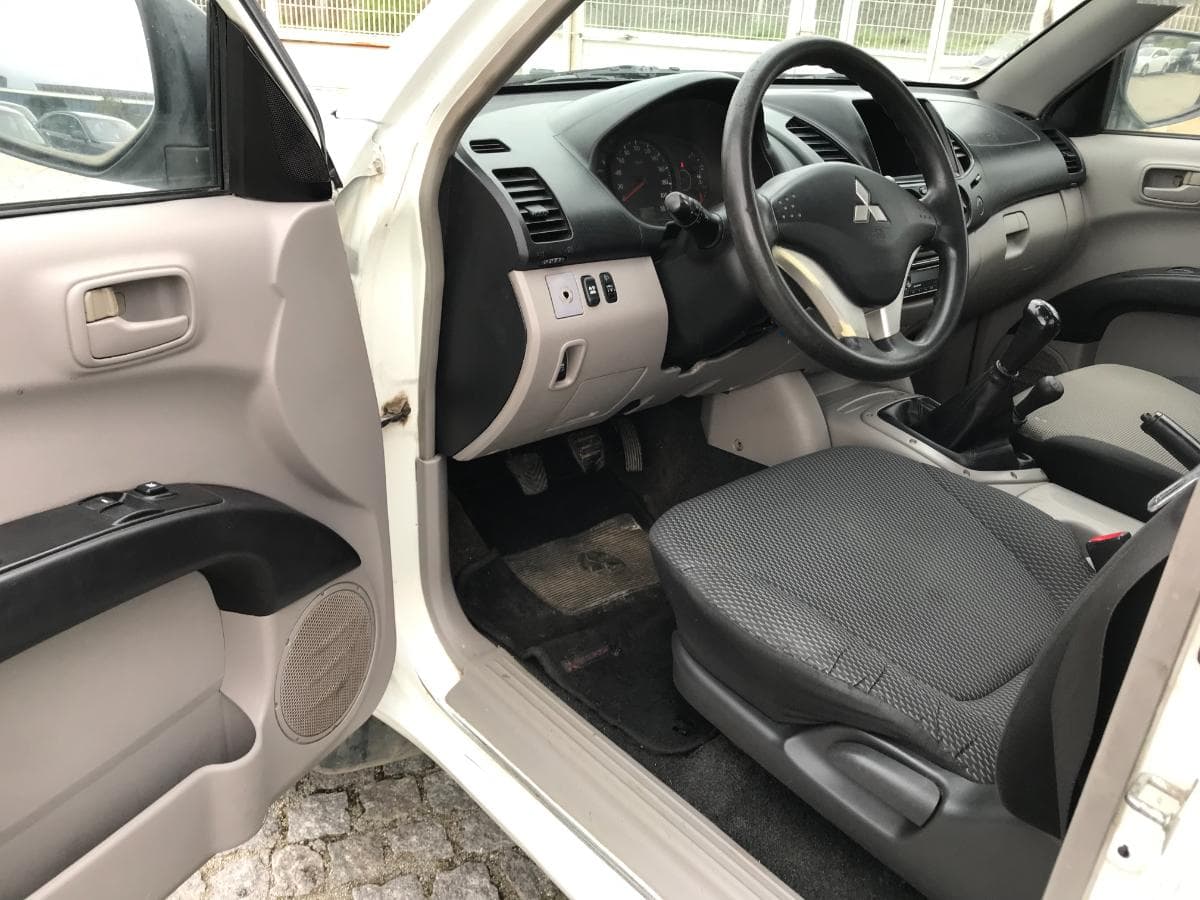 Mitsubishi L200 · Ano 2015 — imagen 7