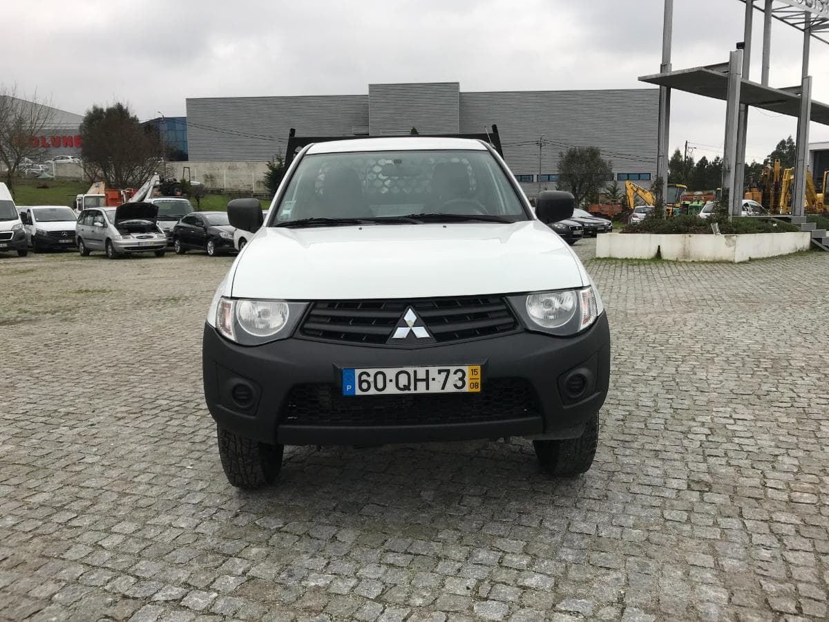 Mitsubishi L200 · Ano 2015 — imagen 2