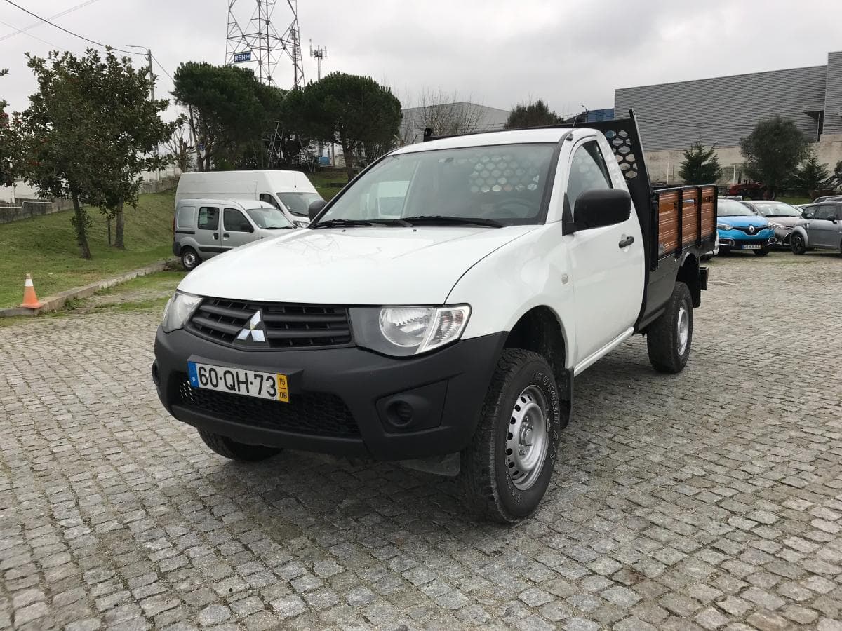 Mitsubishi L200 · Ano 2015 — imagen 3