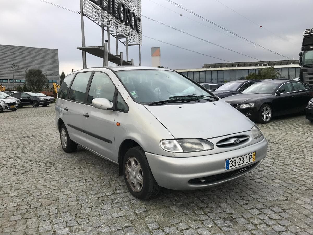 Ford Galaxy · Ano 1998 — image 1