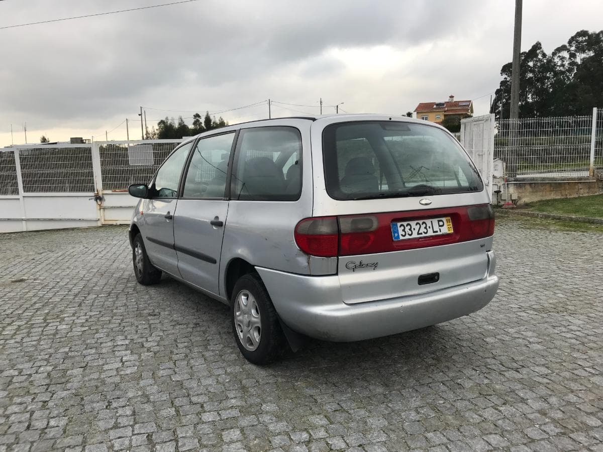 Ford Galaxy · Ano 1998 — image 4