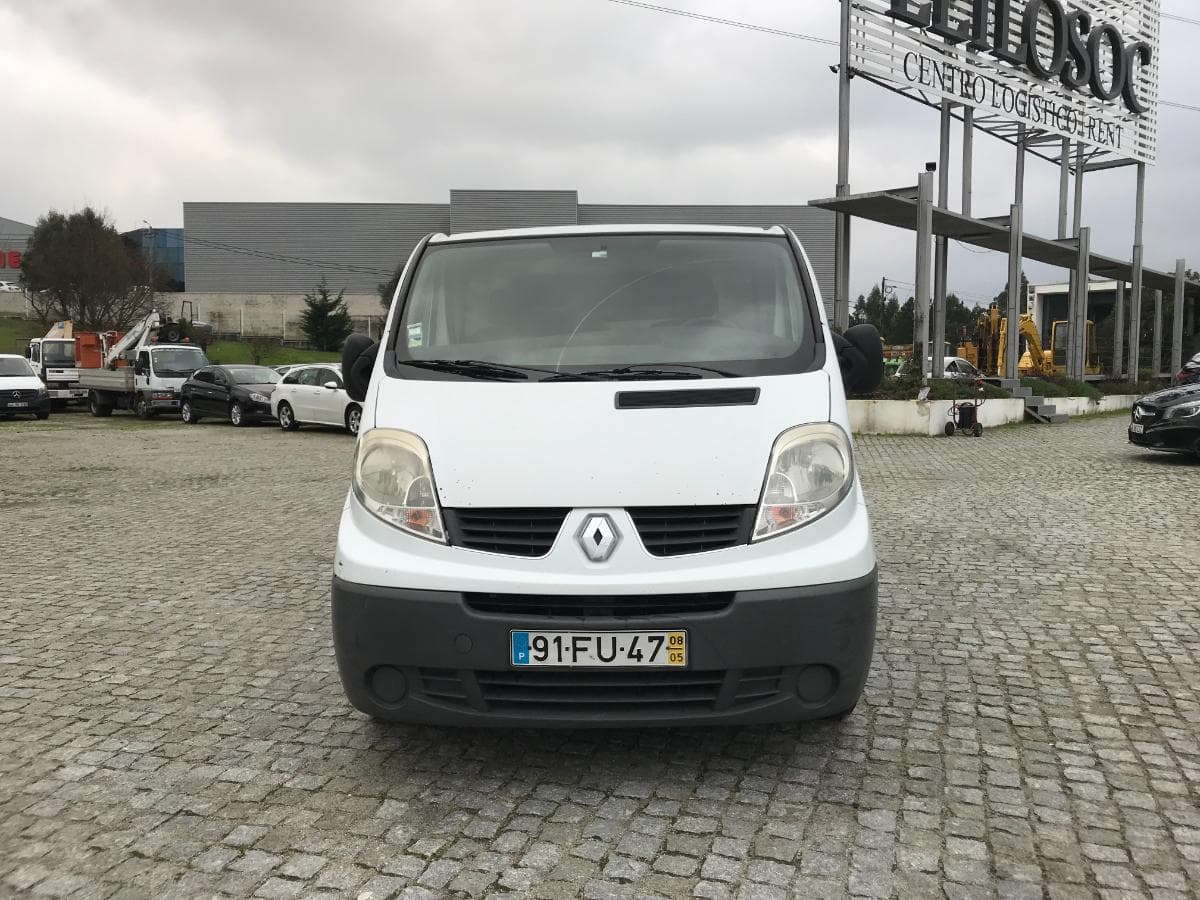 Renault Trafic 115 DCI · Ano 2008 — imagem 2