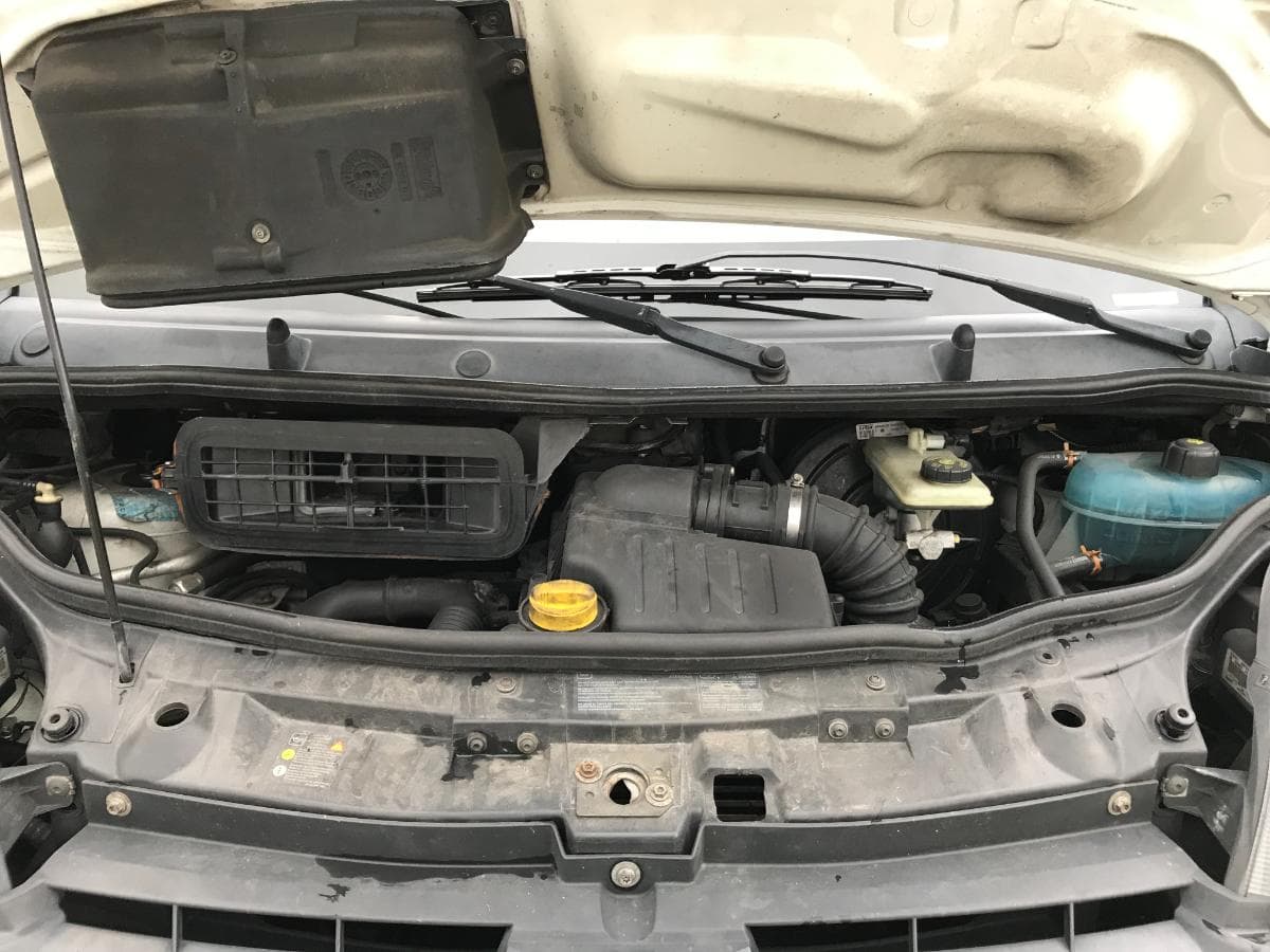 Renault Trafic 115 DCI · Ano 2008 — imagem 3