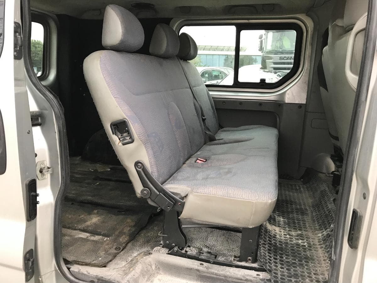Renault Trafic 1.9DCI · Ano 2003 — image 11