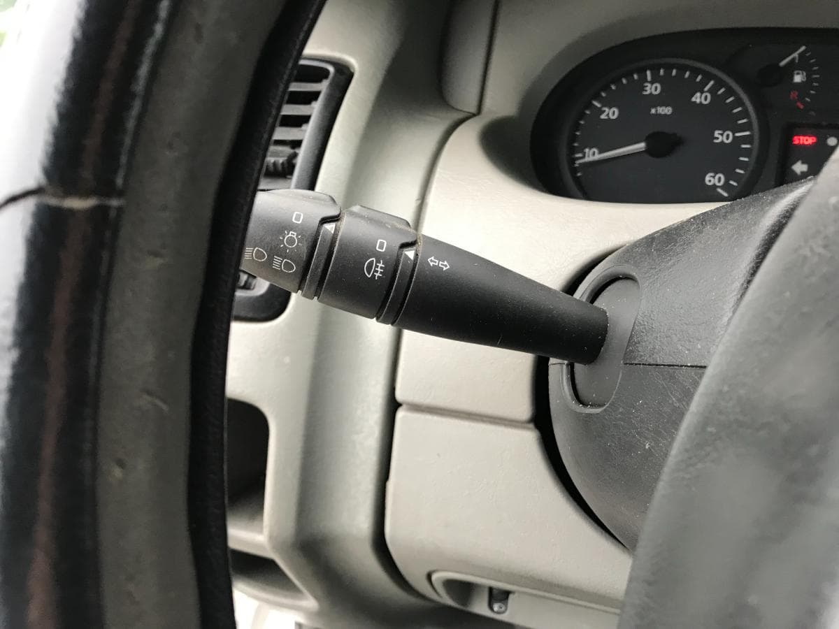 Renault Trafic 1.9DCI · Ano 2003 — image 12