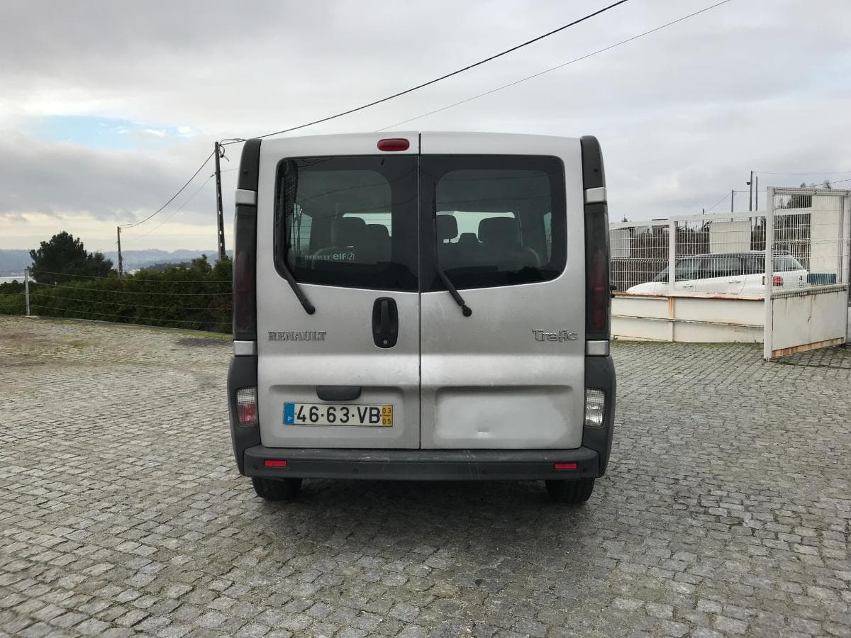 Renault Trafic 1.9DCI · Ano 2003 — image 5