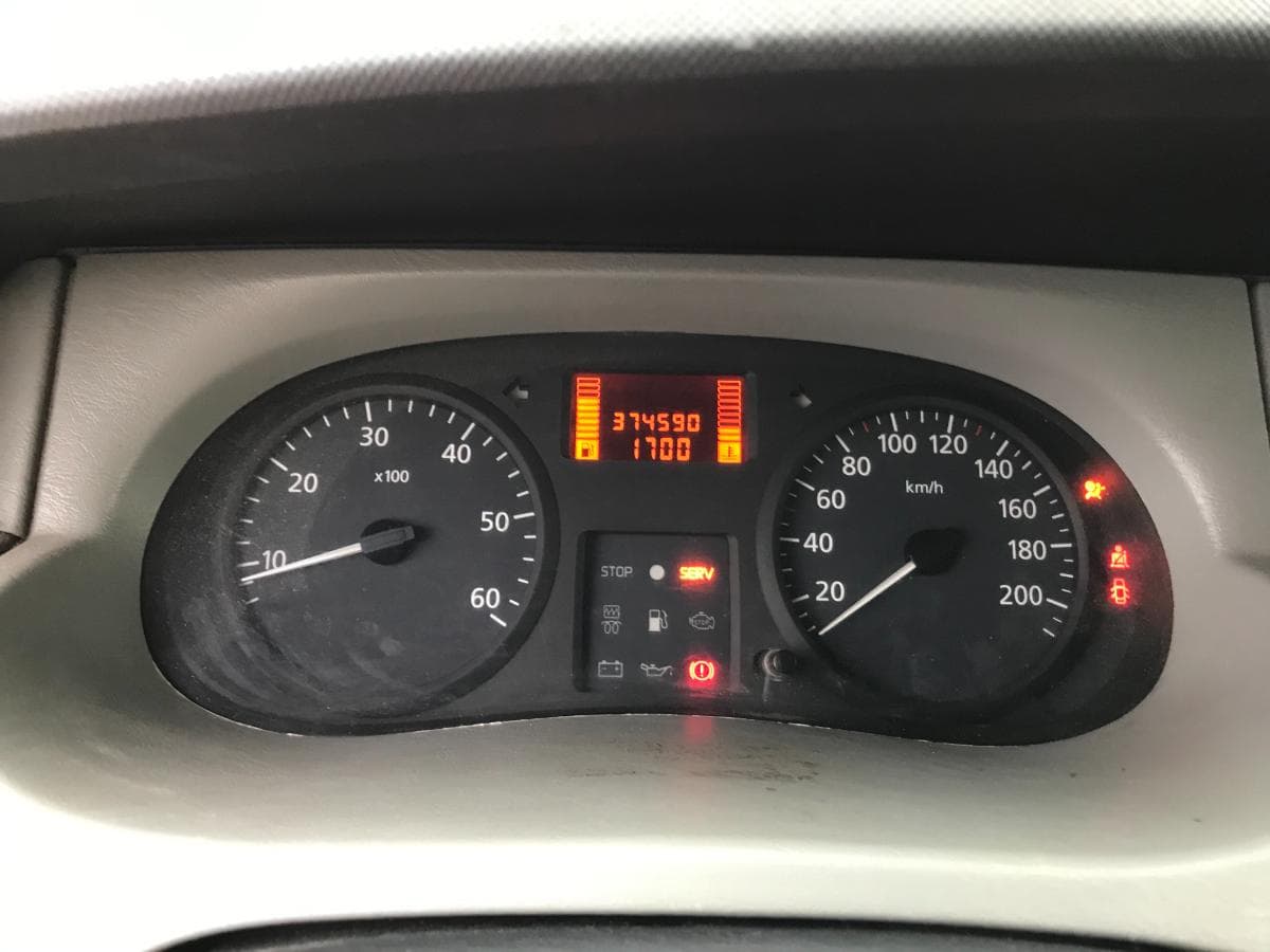 Renault Trafic 1.9DCI · Ano 2005 — imagen 16