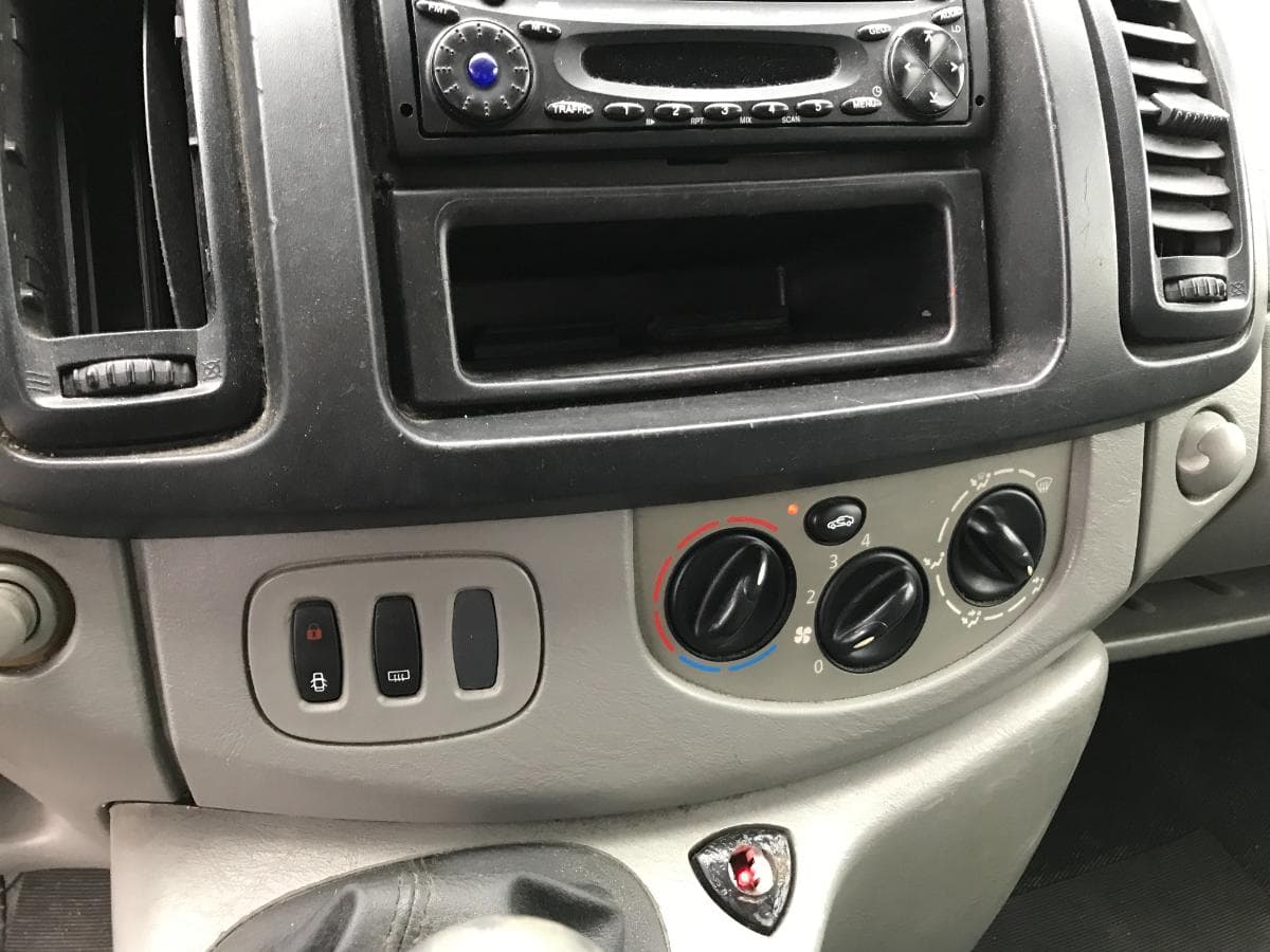 Renault Trafic 1.9DCI · Ano 2005 — imagen 14