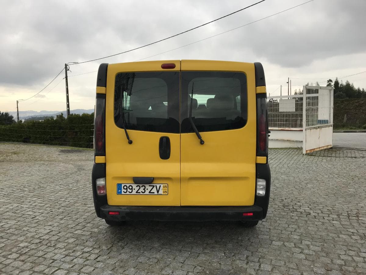Renault Trafic 1.9DCI · Ano 2005 — imagen 5