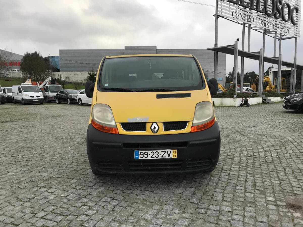 Renault Trafic 1.9DCI · Ano 2005 — imagen 2