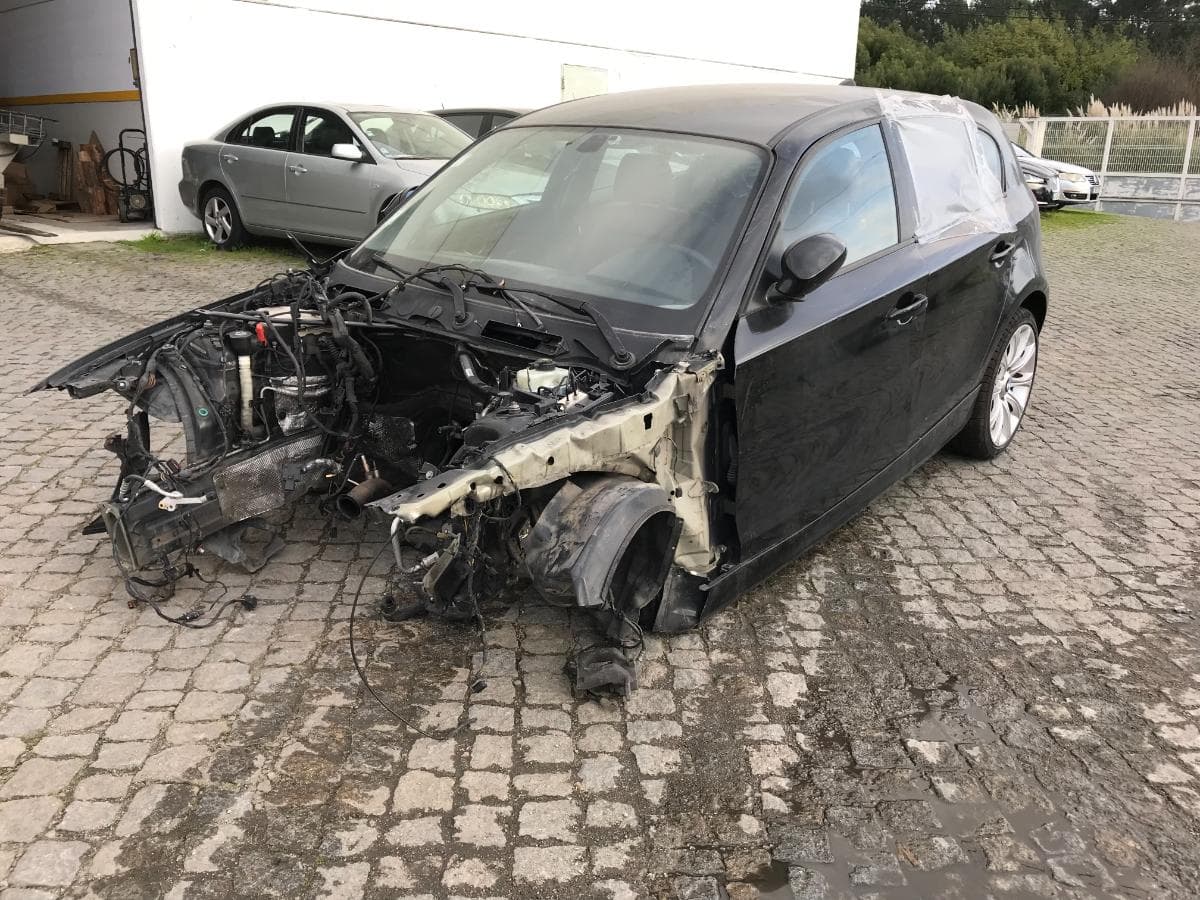 BMW 118D · Ano 2008 — imagen 18