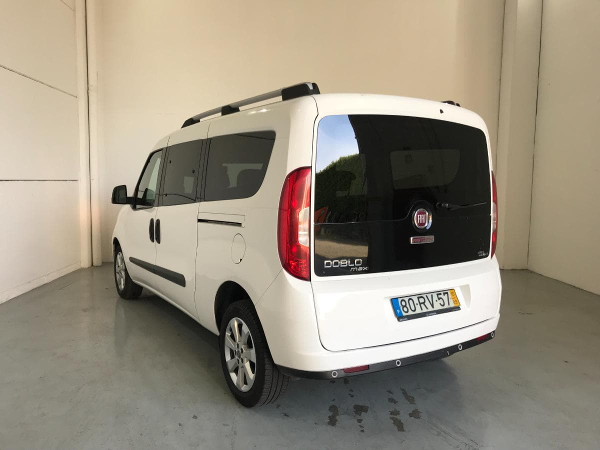 Fiat Doblo Maxi Multijet · Ano 2016 — imagen 11