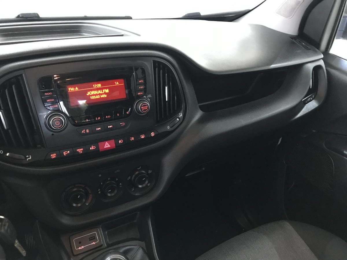 Fiat Doblo Maxi Multijet · Ano 2016 — imagen 23