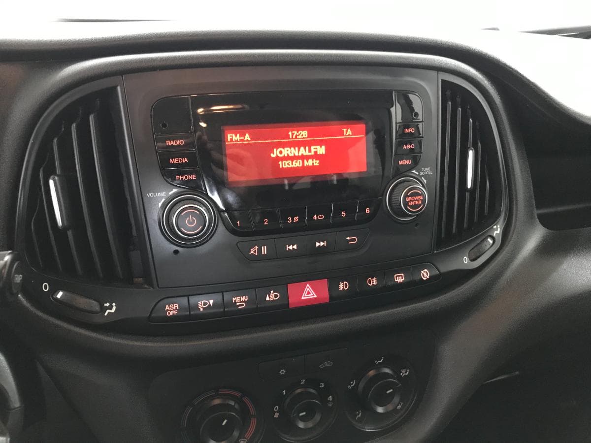 Fiat Doblo Maxi Multijet · Ano 2016 — imagen 34