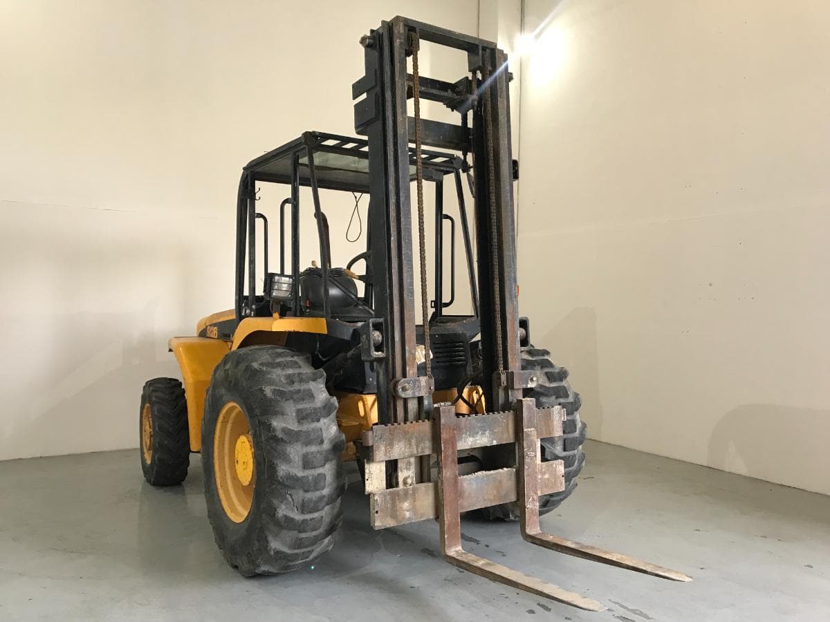 Empilhador JCB 926 4x4 — imagen 2