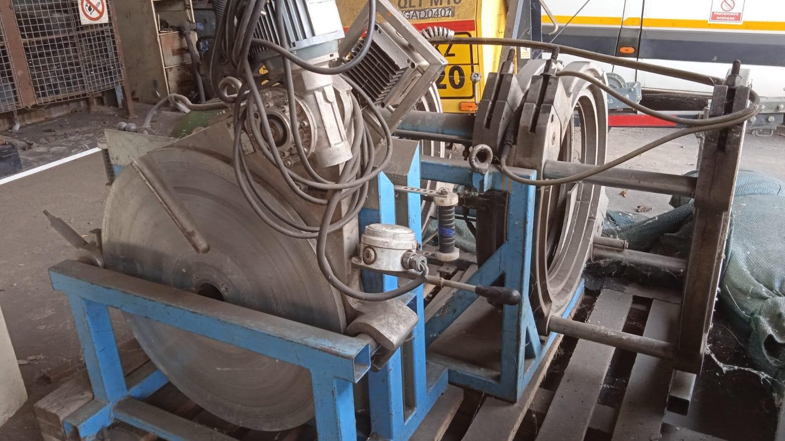 SOLDER MACHINE · — imagen 4