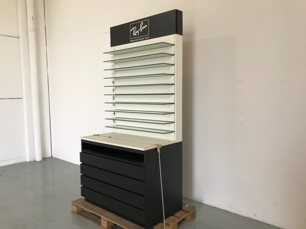 Display Furniture — image 2