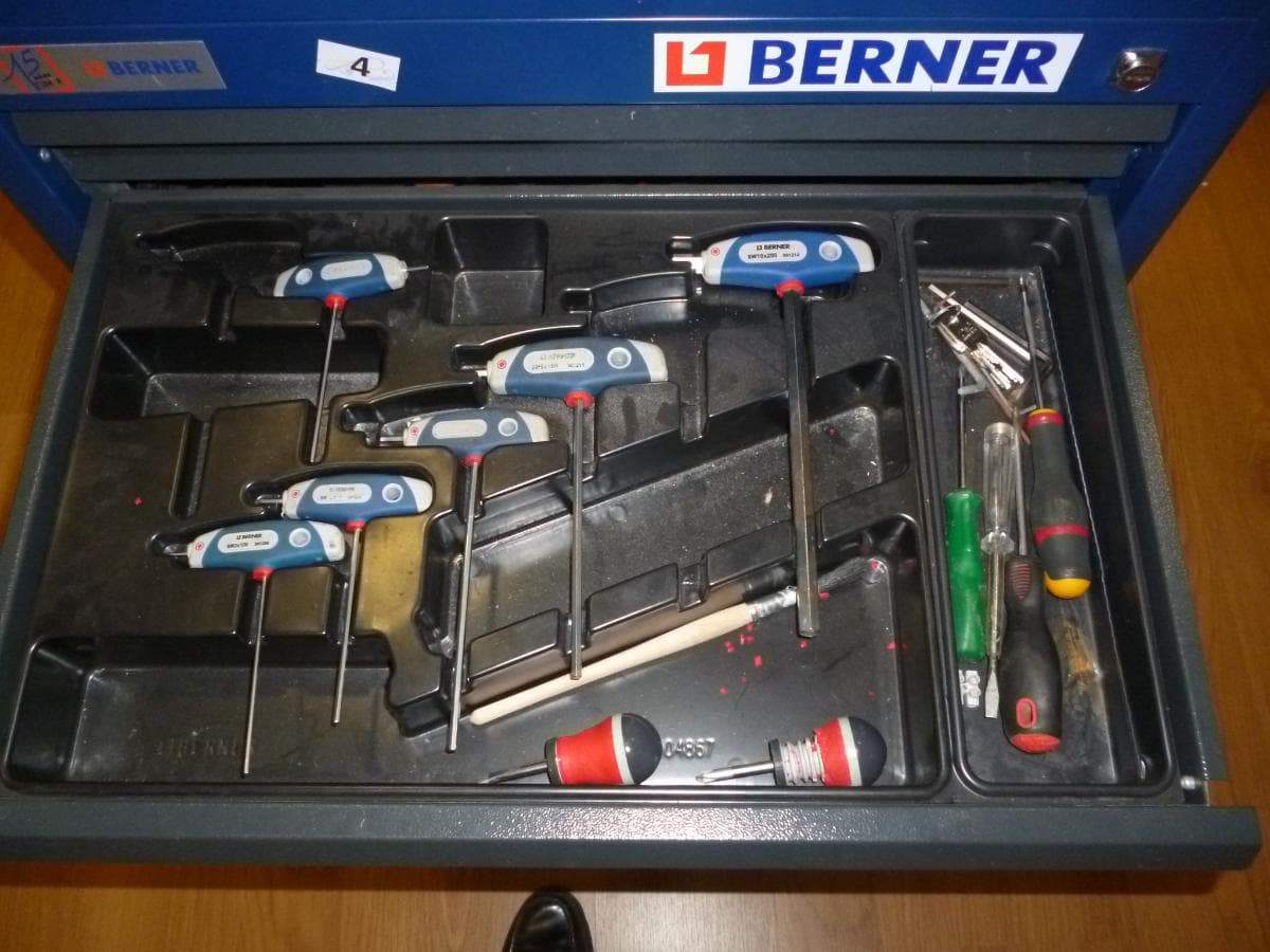Carro para ferramentas  + Equipamento Diverso — imagem 3