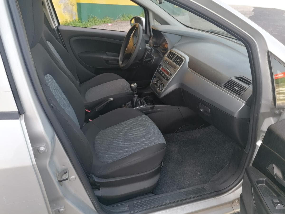 Fiat Punto 1.2 · Ano 2010 — image 10
