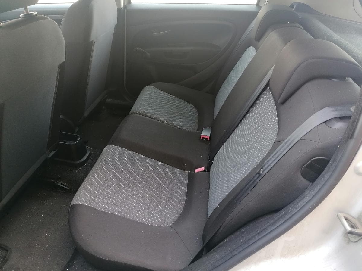 Fiat Punto 1.2 · Ano 2010 — image 11